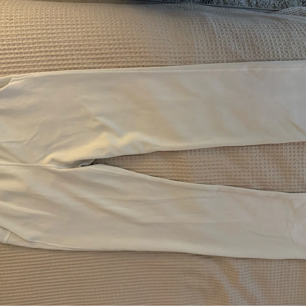 Lululemon Softstreme Pants - New w/out tags - Picture 3 of 7